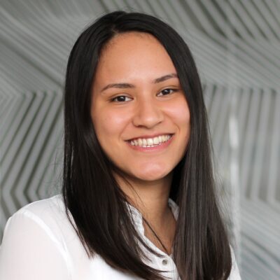 لاورا لونجوفا